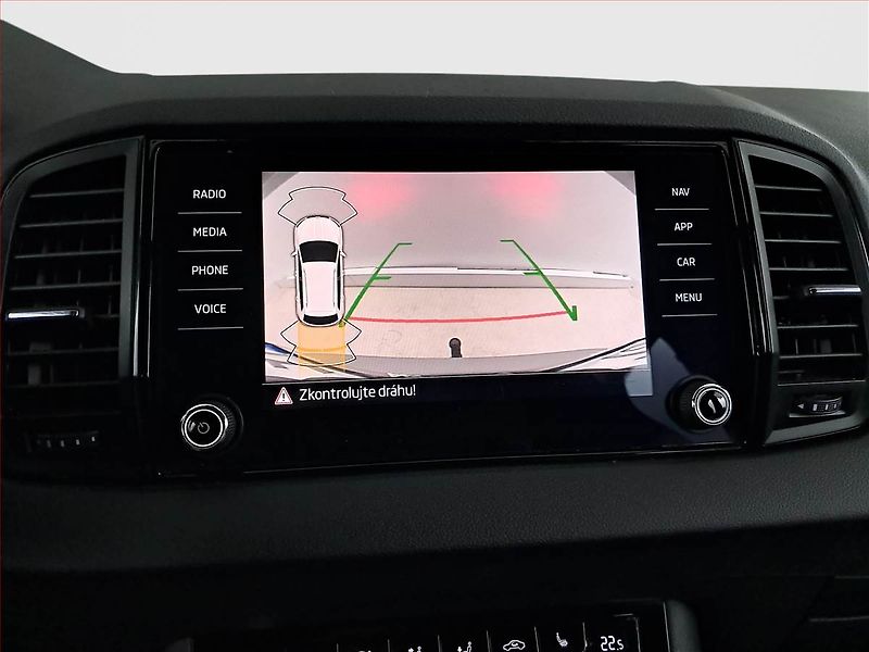 Škoda Karoq (2020) Sportline 1.5 TSI - fotka 17 z 21