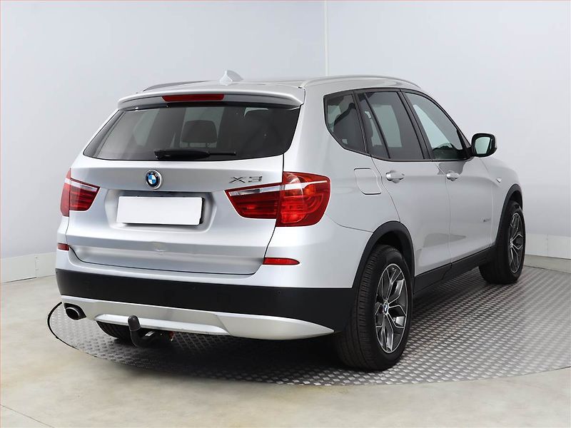 BMW X3 (2013) xDrive20d, 4X4, Automat - fotka 5 z 19