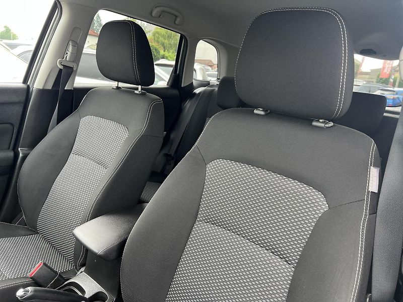 Suzuki Vitara 1.6DDiS 4x4 KLIMA KAMERA ALU - fotka 10 z 42
