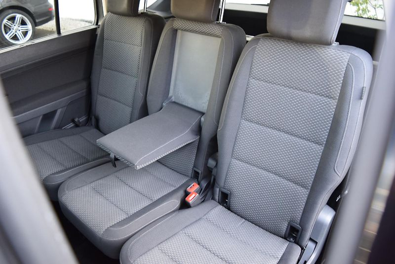 Volkswagen Touran (2017) 1.4TSI 110kw CLBMT NAVI TAŽNÉ - fotka 14 z 48