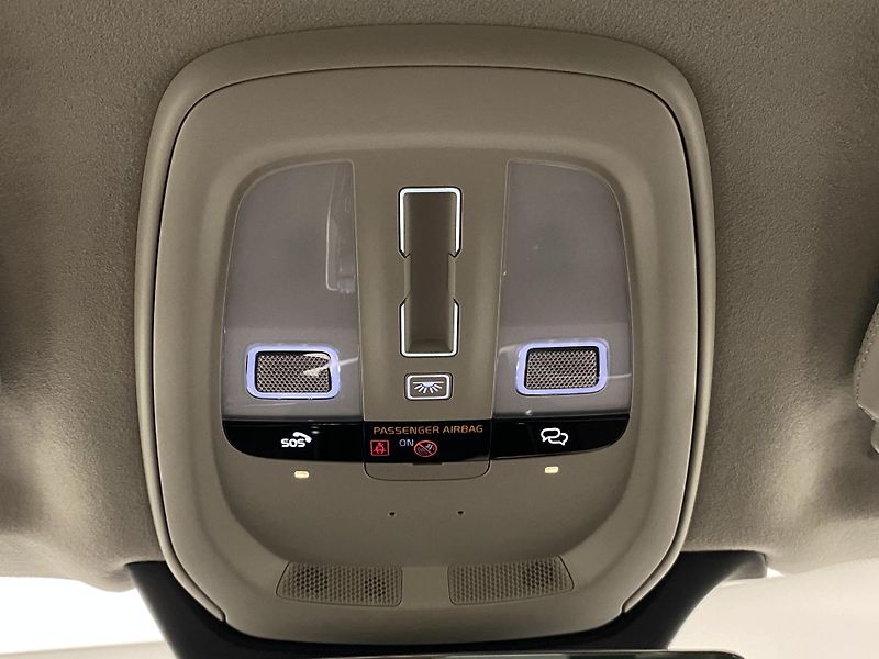 Volvo XC90 (2026) T8 AWD Plug-in DARK ULTRA - fotka 40 z 76