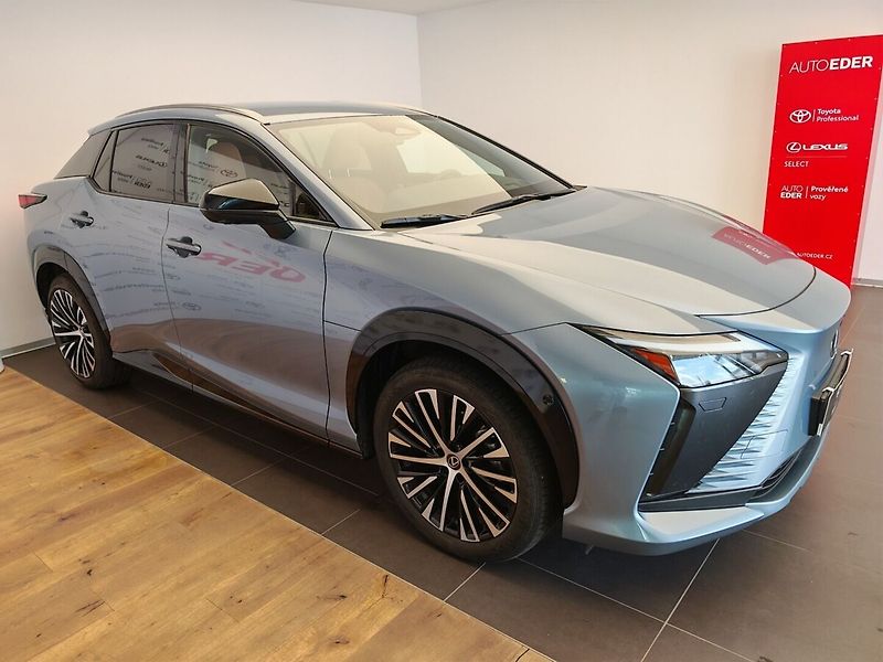 Lexus RZ 450e 450e 4x4 LUXURY 313k - fotka 3 z 39