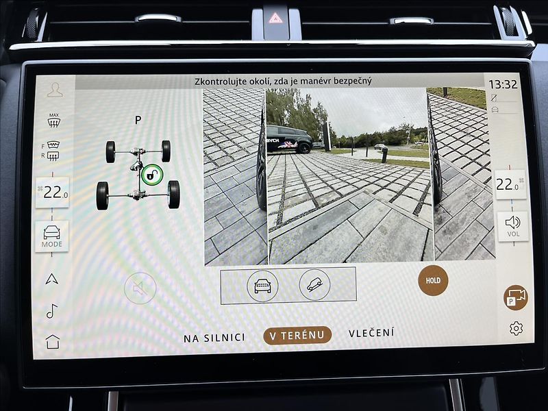 Land Rover Range Rover Velar 2,0 D200 DYNAMIC SE AWD - fotka 20 z 27