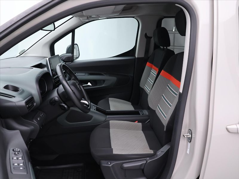 Citroën Berlingo 1,5 BlueHDI 96kW Shine XL CZ - fotka 11 z 25