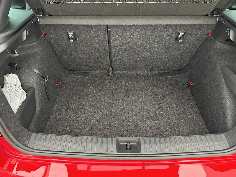Škoda Kamiq 1.0 TSI Monte Carlo - fotka 24 z 26