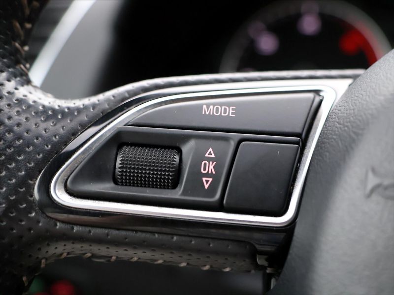 Audi Q5 3.0 TDI 180kW Quattro S-Tronic - fotka 20 z 38