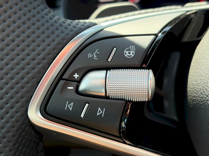 Škoda Kamiq (2026) DSG 1.0 TSI / 85 kW / MONTE CA - fotka 17 z 33