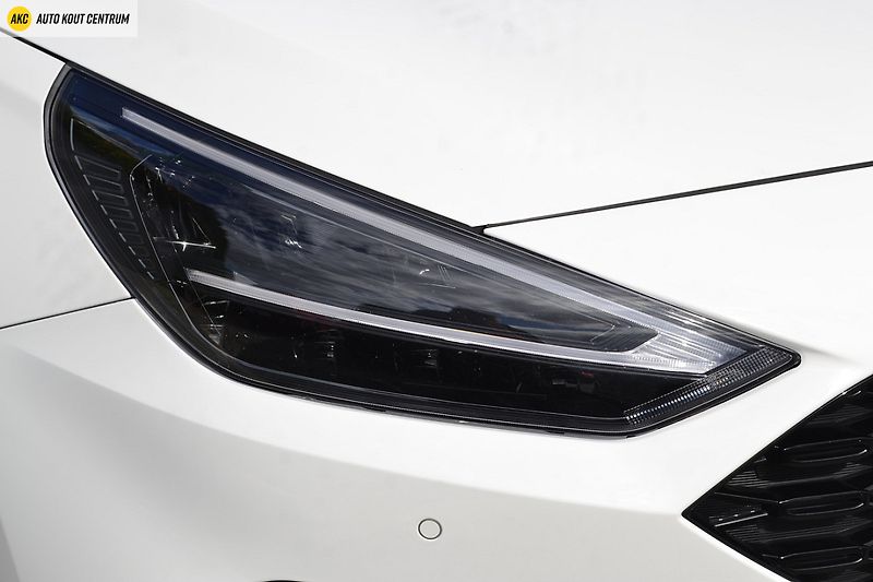 Hyundai i30 WG 1,5I MT SMART FL NAVI - fotka 9 z 45