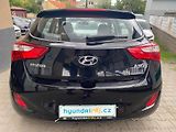 Hyundai i30 1.6-NÍZKÉ KM-1.maj-facelift - náhled 7