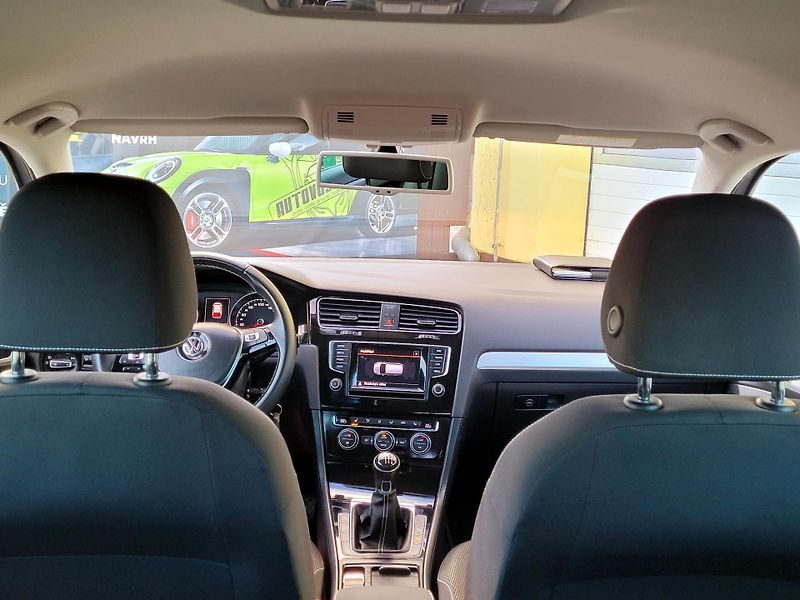 Volkswagen Golf CUP, 1.maj,  SERV.KN,ROZVODY - fotka 17 z 55