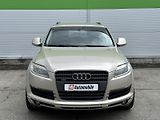 Audi Q7 3.0TDi V6 4x4 Tiptronic 233PS - náhled 1