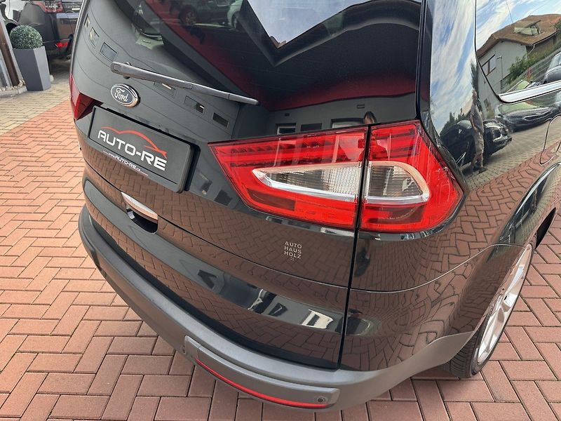 Ford Galaxy (2013) 2.0TDCi Xenony Navi Pano - fotka 40 z 50