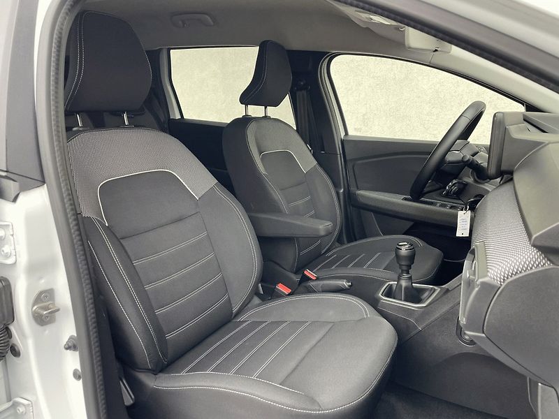 Dacia Jogger (2023) Expression 1,0TCe 100k 7míst - fotka 8 z 18