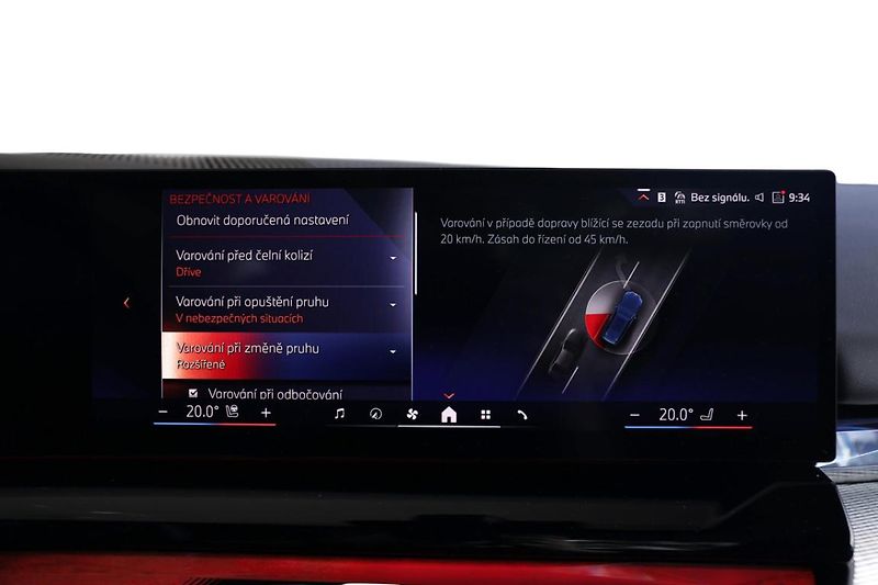 BMW Řada 5 550e xDrive Touring - fotka 14 z 32