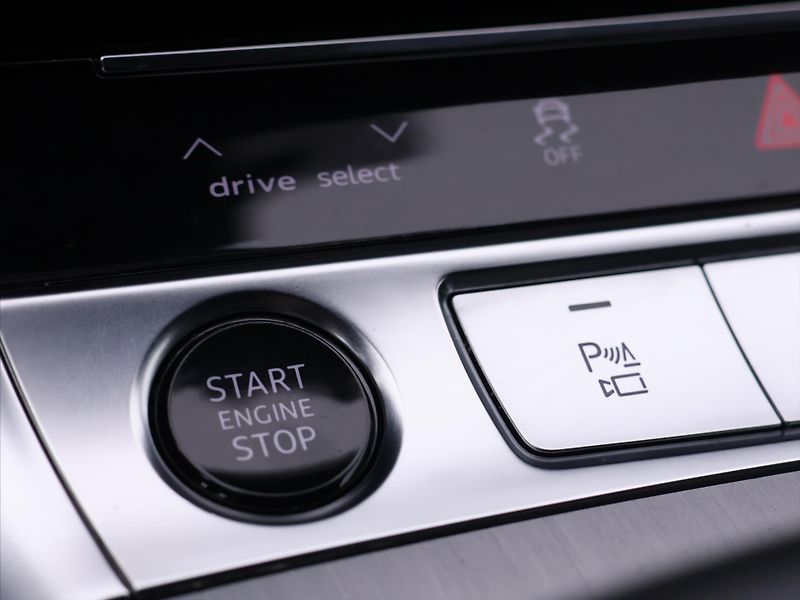 Audi A7 3,0 TDI  Quattro S-Line CZ DPH - fotka 32 z 36