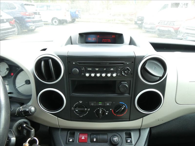 Citroën Berlingo 1,6 HDi 73kW MULTISPACE, závěs - fotka 26 z 37