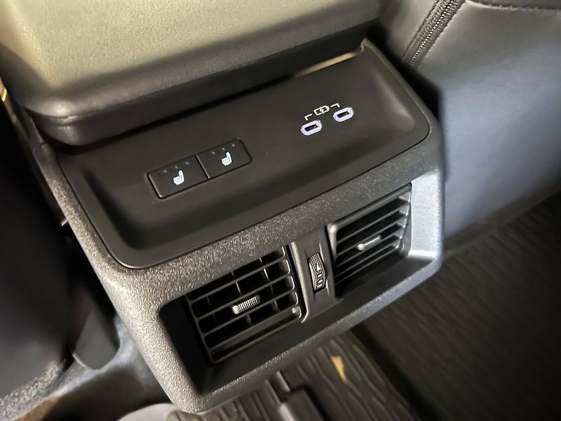 Subaru E-Outback 74.7 kWh AWD Comfort H/K Venti - fotka 16 z 18
