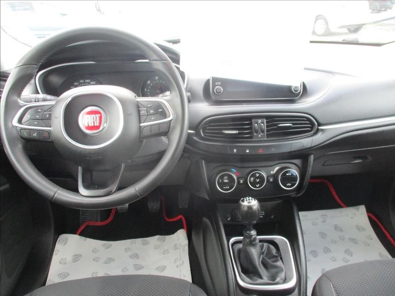 Fiat Tipo 1,4 i 16V, digiklima,Zamluven - fotka 17 z 40