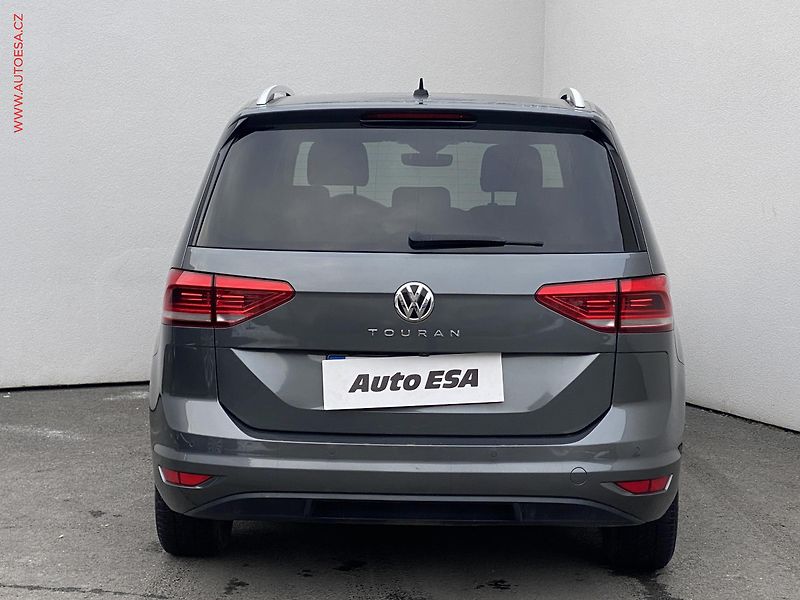 Volkswagen Touran (2018) 1.6TDi, Join, DSG, LED, navi - fotka 5 z 18