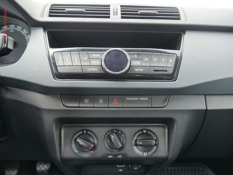 Škoda Fabia (2019) 1.0i, ČR, Active - fotka 11 z 16
