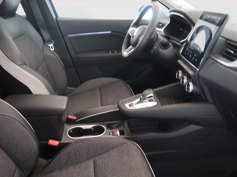 Renault Captur (2023) E-Tech Plug-in - fotka 9 z 15