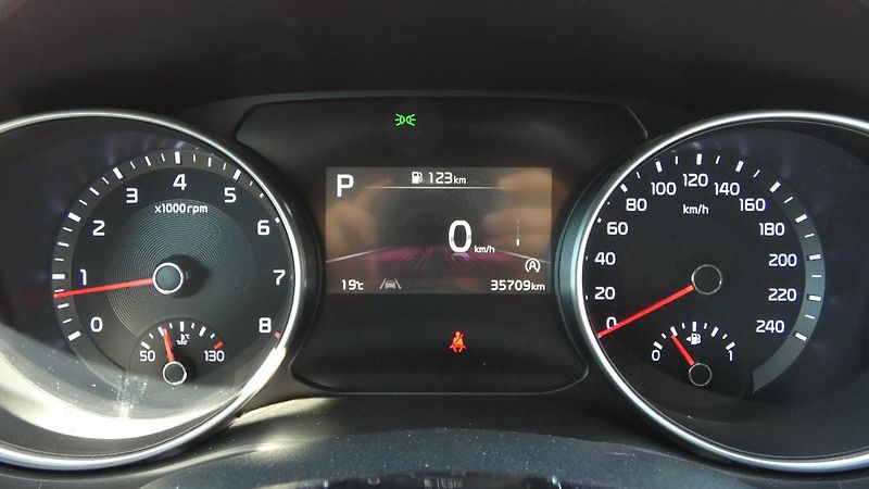 Kia Ceed 1.5 T-GDI 118kW TOP SW DCT - fotka 13 z 22