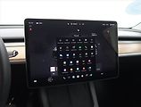 Tesla Model Y (2023) Long Range AWD 79kWh, SoH 95% - náhled 17