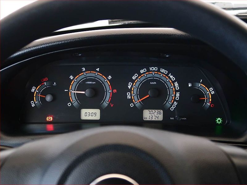Lada Niva (2021) Urban 1700 i, LPG, 4X4 - fotka 11 z 15