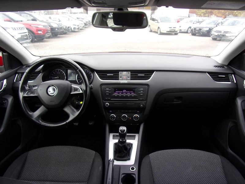 Škoda Octavia (2013) 1.6TDi 77kW DIGIKLIMA SPOTŘEBA - fotka 11 z 19