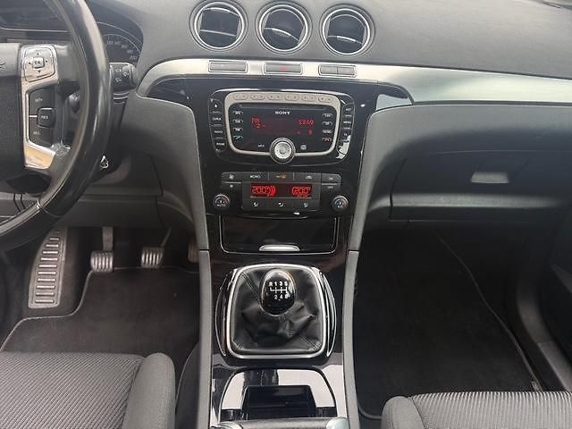 Ford S-MAX (2011)  2.0 TDCi 120kW Man. - fotka 10 z 14