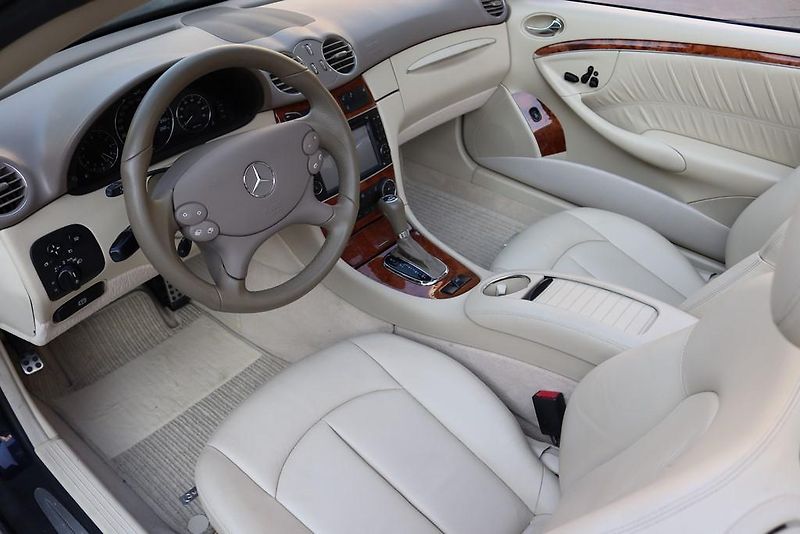 Mercedes-Benz CLK 550 AMG CABRIO 285kW - fotka 21 z 50