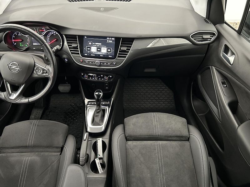 Opel Crossland 1.2 TURBO Ultimate - fotka 15 z 28