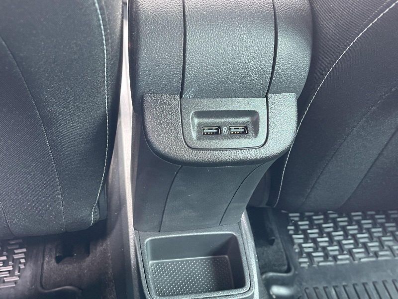 Škoda Fabia (2022) 1.0 TSI 70kW Ambition Plus Com - fotka 26 z 33