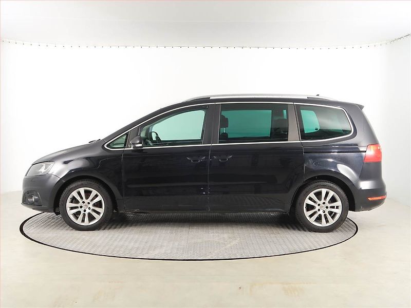Seat Alhambra (2013) 2.0 TDI, 4X4, 7 míst, Navi - fotka 3 z 19