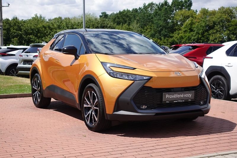 Toyota C-HR 2,0 PHEV Plug-in Style bi-tone - fotka 3 z 33