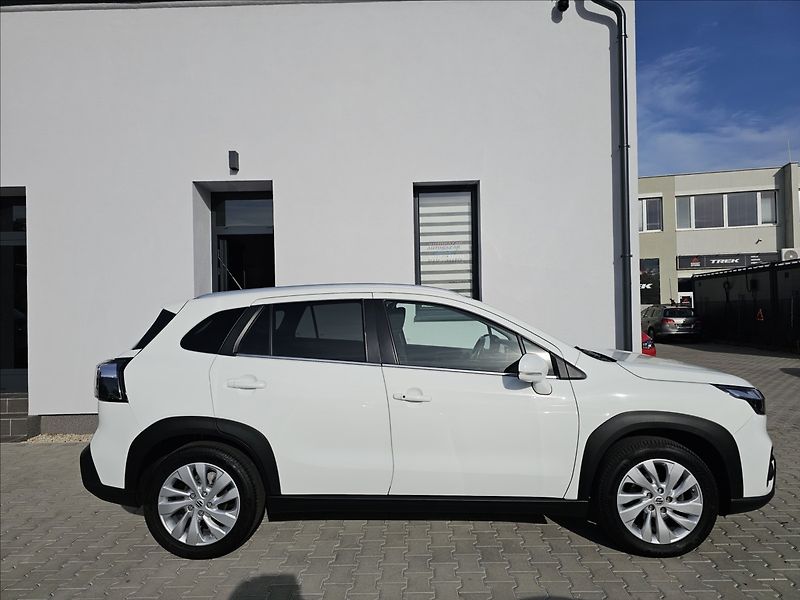 Suzuki SX4 S-Cross 1,4 T BoosterJet AllGrip 4x4 - fotka 5 z 45
