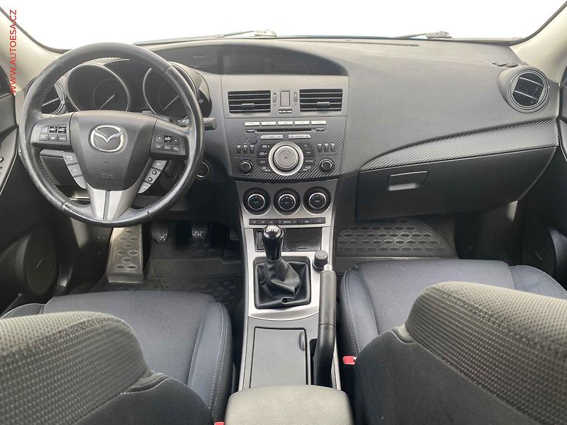 Mazda 3 (2009) 2.2 MZR-CD, ČR, AC, xenon - fotka 8 z 17