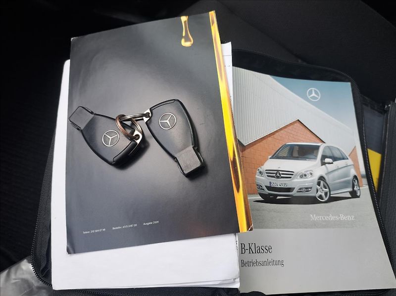 Mercedes-Benz Třídy B B180 i   1,7 - fotka 35 z 35