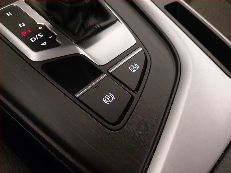 Audi A5 (2017) 2.0 TDI, Automat, Serv.kniha - fotka 17 z 24
