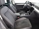 Volkswagen Passat (2020) R-Line 2.0 TSI - náhled 7