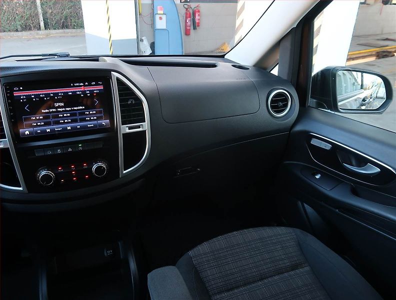 Mercedes-Benz Vito (2017) 119 CDI 4x4, Bus, 8Míst, ČR - fotka 8 z 21