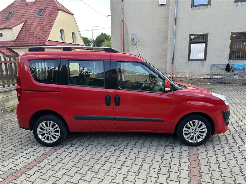 Fiat Dobló 2,0 JTD TAŽNÉ TOP - fotka 2 z 37