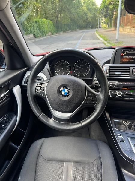 BMW Řada 1 (2015) 116 d automat - fotka 11 z 22