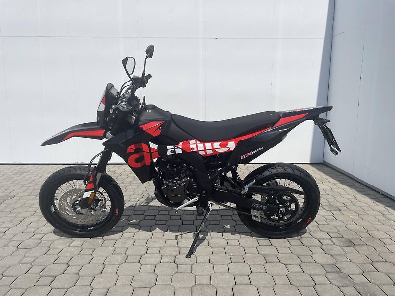 Aprilia (2026) SX 125 EU5+ - fotka 6 z 10