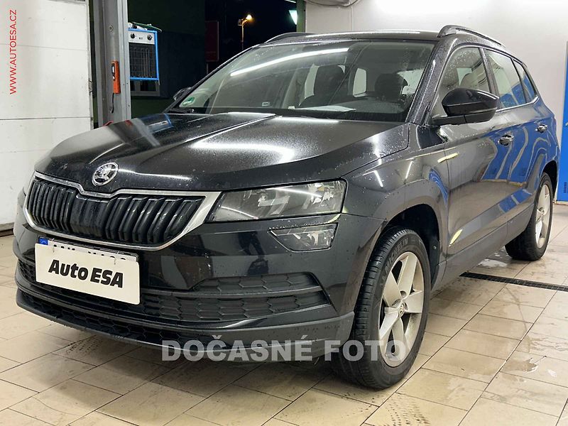 Škoda Karoq (2020) 1.6 TDi, 1.maj, AT, navi - fotka 1 z 3
