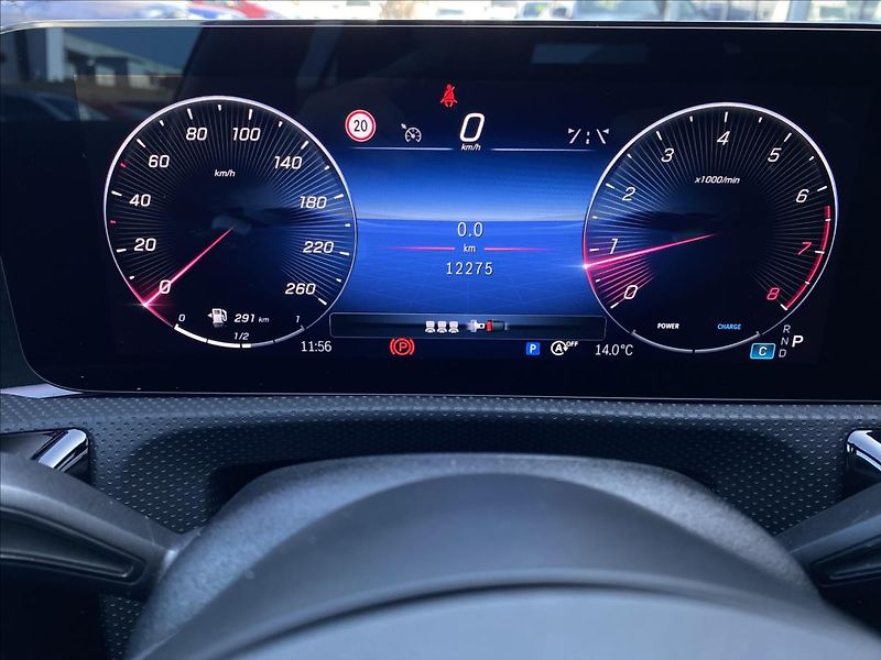 Mercedes-Benz Třídy A A 200 AMG sedan - fotka 16 z 27