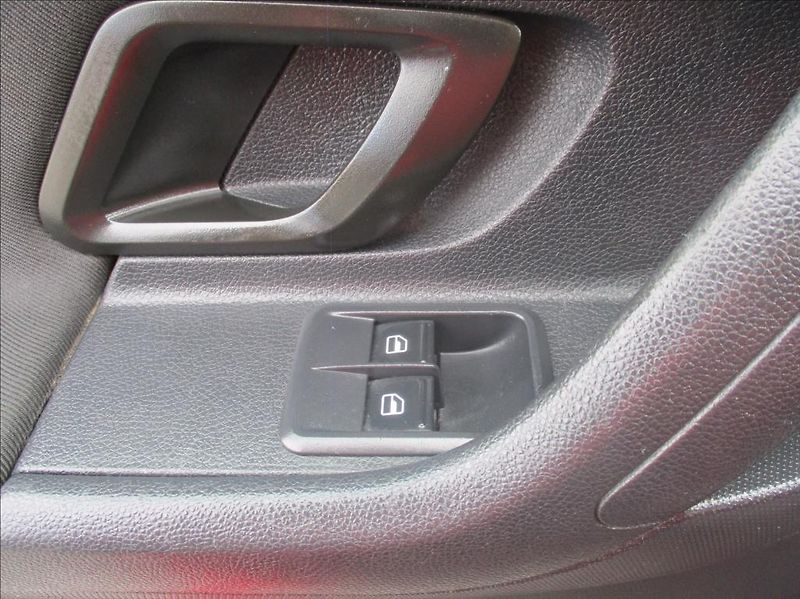 Škoda Fabia 1,2 TSI, digi klima, serviska, - fotka 20 z 32