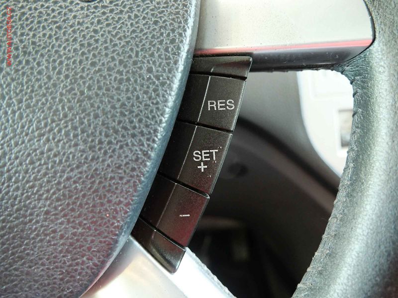 Ford Kuga (2011) 2.0 TDCi 4x4, Navigace - fotka 17 z 22