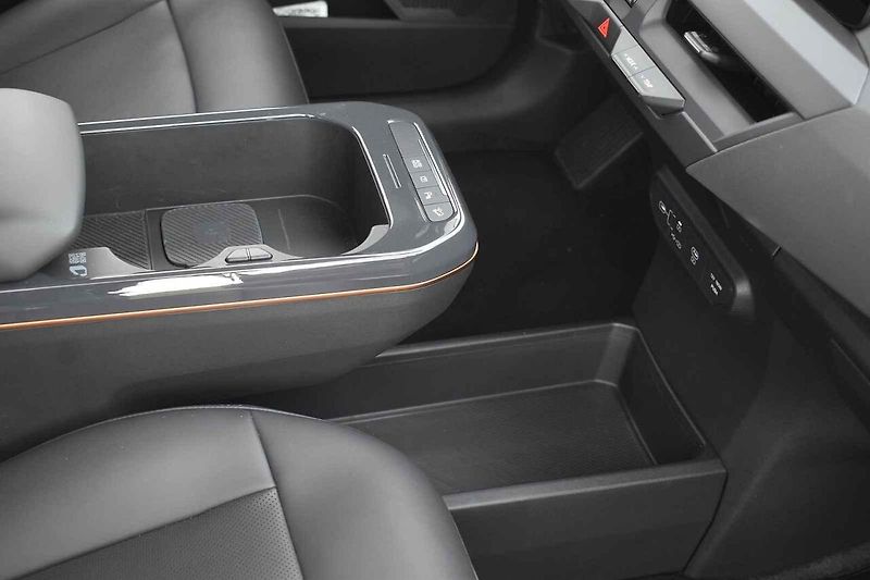 Kia EV5 je solidně velký rodinný elektromobil.