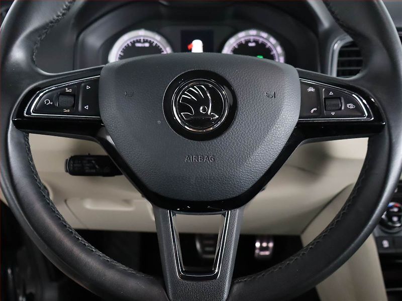 Škoda Karoq (2018) Style Plus 1.5 TSI, Automat - fotka 18 z 24